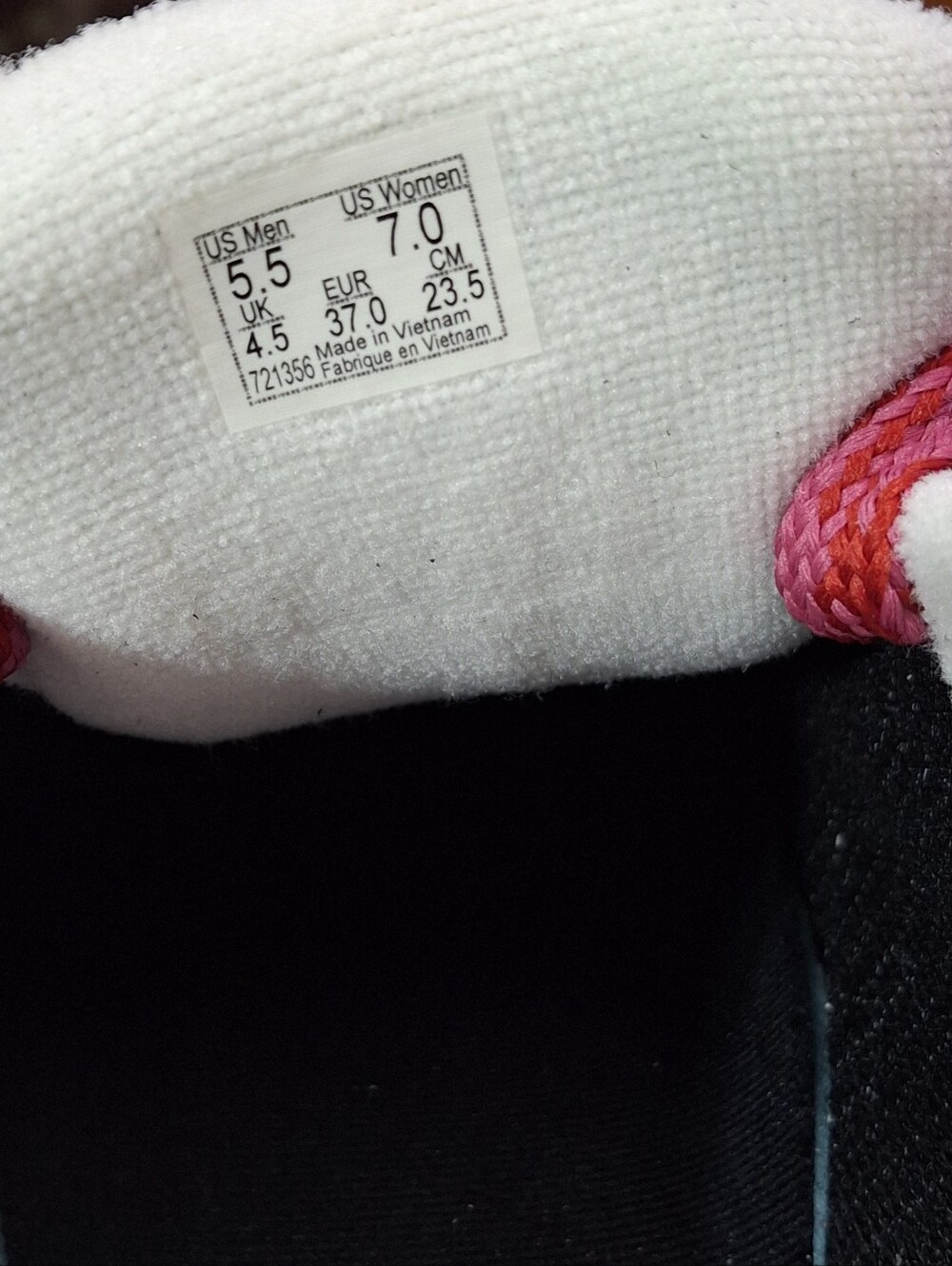 Vans Hylane Lace-Up Sneakers Black & White Thick Pink Laces Unisex W7/M5.5 - Picture 2 of 16